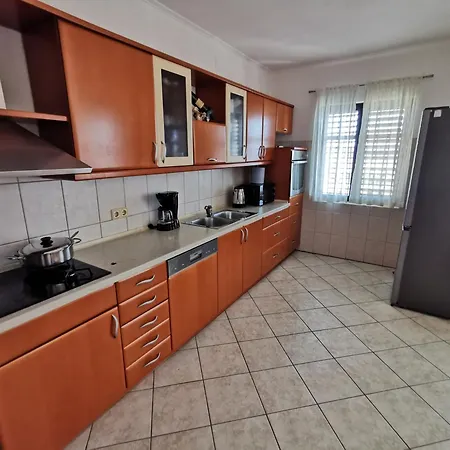 With Parking Space - 24556 Appartamento Crikvenica
