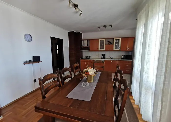 Апартаменты With Parking Space - 24556