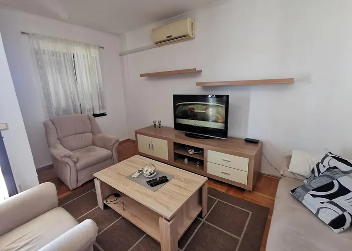 Апартаменты With Parking Space - 24556 *